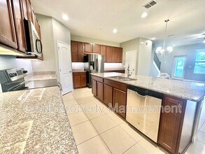 310 Merry Brook Cir in Sanford, FL - Foto de edificio - Building Photo