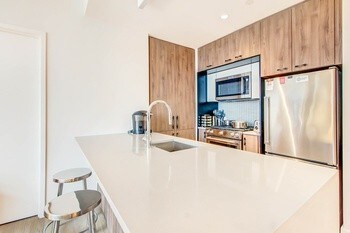 44-15 Purves St-Unit -29G in Queens, NY - Building Photo - Building Photo