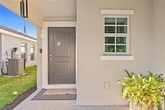 20160 Caroline Crk Pl in Lehigh Acres, FL - Building Photo - Building Photo
