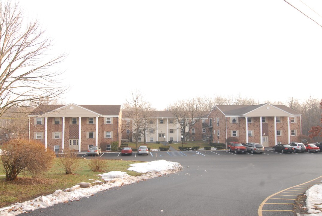 Greenhouse Apartments in Newburgh, NY - Foto de edificio