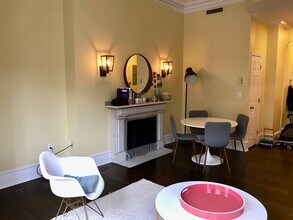 241 Beacon St, Unit 3 in Boston, MA - Building Photo - Building Photo