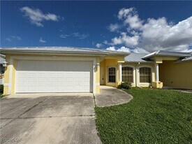 4519 SW 7th Pl in Cape Coral, FL - Building Photo