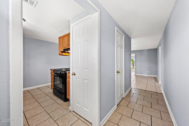 2625 Beech St in Panama City Beach, FL - Building Photo - Building Photo