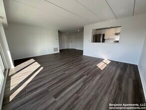 51 Hill Rd, Unit 603 in Belmont, MA - Building Photo - Building Photo