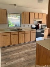 3510 Hinahina St in Honolulu, HI - Building Photo - Building Photo