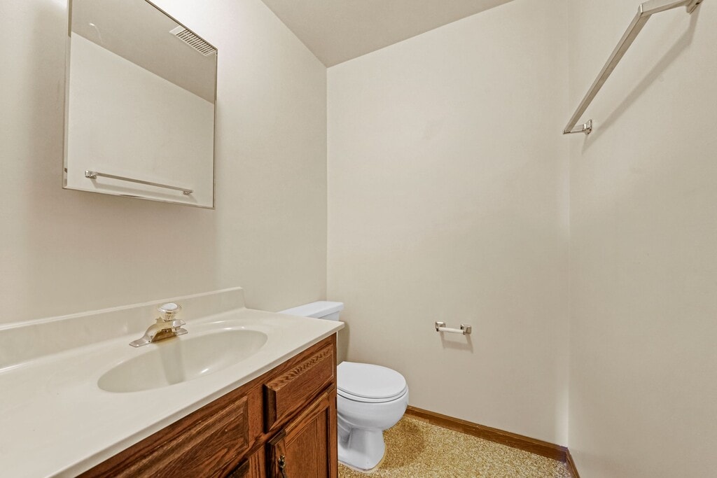 Burbank Manor Apartments in Burbank, IL