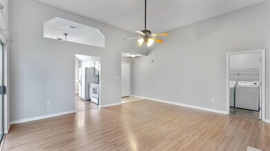 330 Brookwood Blvd in Mary Esther, FL - Building Photo - Building Photo