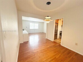 7865 SW 57th Ave, Unit 47C in South Miami, FL - Building Photo - Building Photo