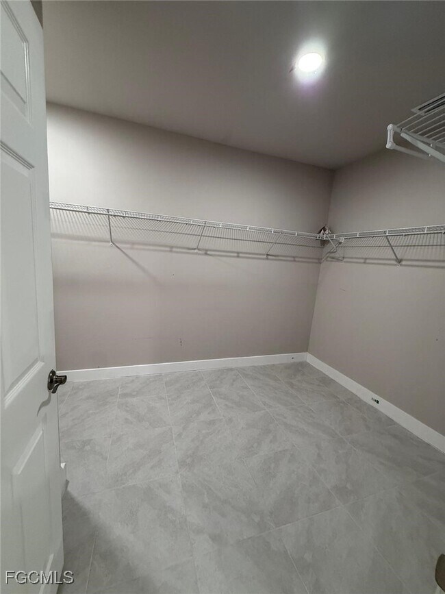 property at 1304 NE 9th Pl