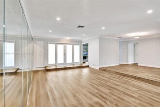 2031 NE 62nd St in Fort Lauderdale, FL - Building Photo - Building Photo