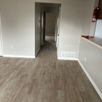 604 Race St, Unit D in Crowley, TX - Building Photo