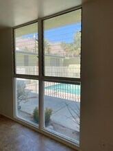 1777 E Arenas Rd in Palm Springs, CA - Building Photo - Building Photo