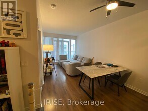 349 Rathburn Rd W in Mississauga, ON - Building Photo - Building Photo