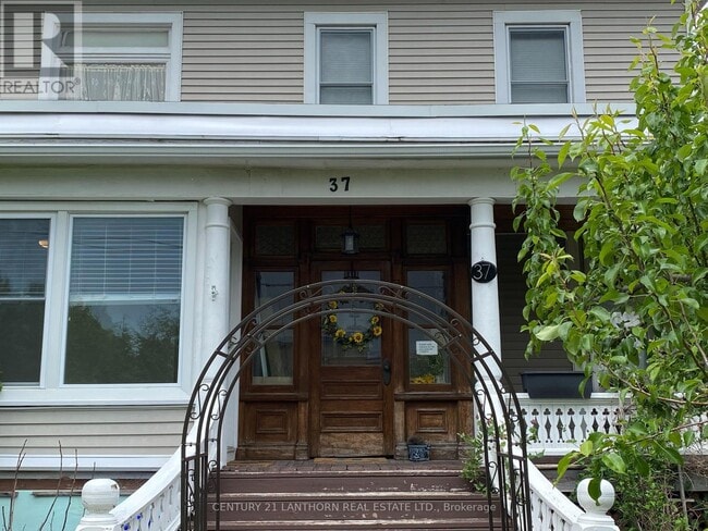 property at 37 Picton Main St