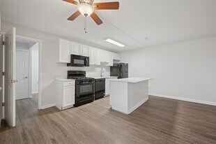 Fountain Gardens in Philadelphia, PA - Building Photo