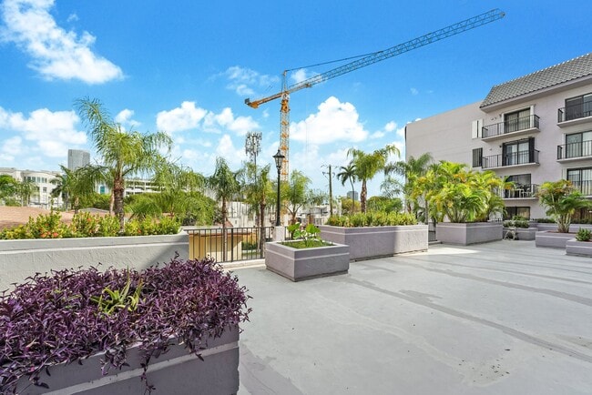 property at 777 SW 9th Ave