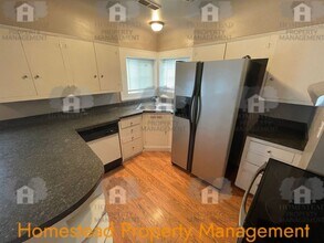 860 Academy St NE in Salem, OR - Building Photo - Building Photo