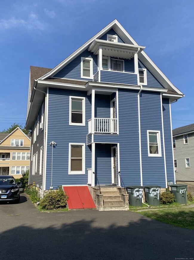 65 Scofield Ave in Bridgeport, CT - Building Photo - Building Photo