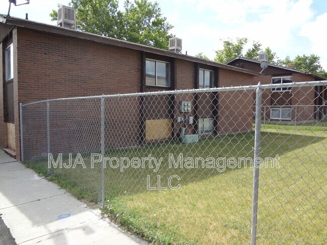 4642 S Arlington Park Dr in West Valley City, UT - Building Photo - Building Photo