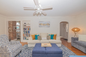 1049 Buist Ave in North Charleston, SC - Building Photo - Building Photo