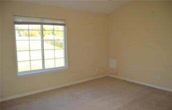 24186 Thistle Ln in St. Robert, MO - Building Photo - Building Photo