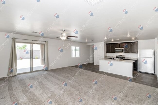 447 W Guinea Ct in Casa Grande, AZ - Building Photo - Building Photo