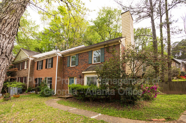 1714 Twin Brooks Dr SE in Marietta, GA - Foto de edificio - Building Photo