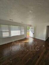 11410 Palmer Ave in Kansas City, MO - Building Photo - Building Photo