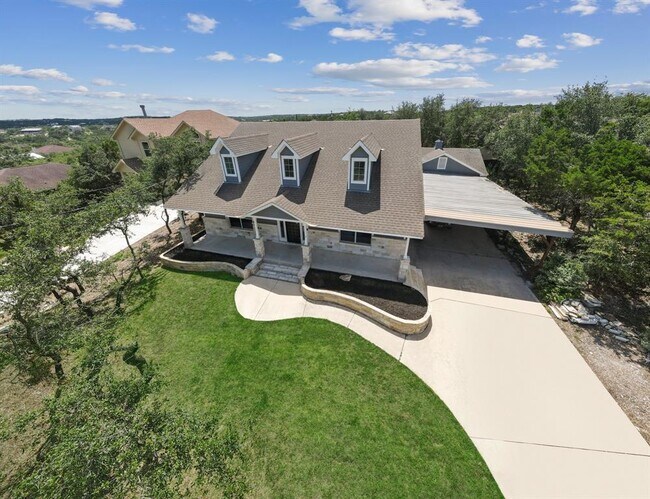 10101 Twin Lake Loop in Dripping Springs, TX - Building Photo - Building Photo