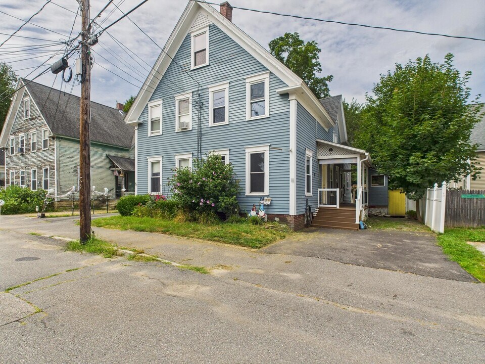 4 Waverly St in Concord, NH - Building Photo