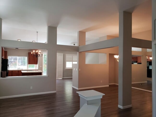 7251 Noah Ct in Sparks, NV - Building Photo - Building Photo