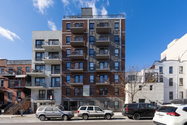 952 Bedford Ave