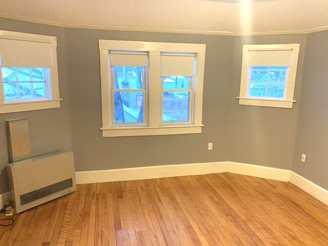 5 Brookline St, Unit 3 in Worcester, MA - Building Photo - Building Photo