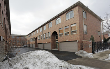 Glencar Estates in Chicago, IL - Building Photo - Building Photo