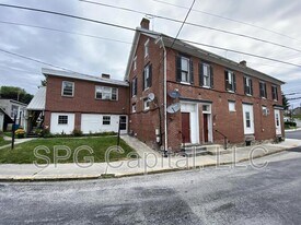 103a Church St in Bendersville, PA - Building Photo