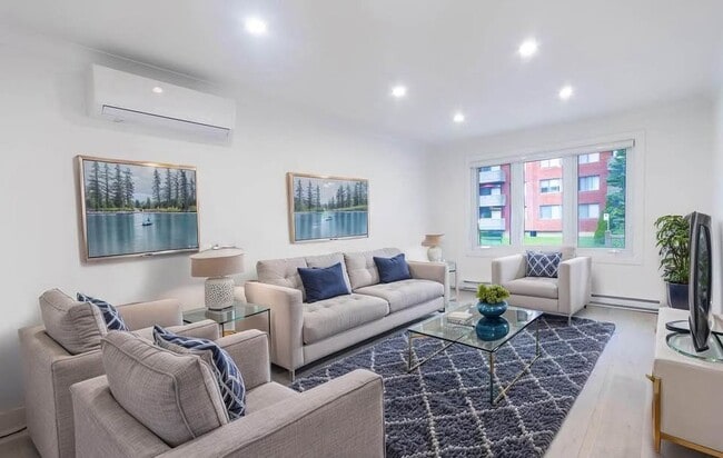 2630-2632 Modugno Rue in St. Laurent, QC - Building Photo - Building Photo