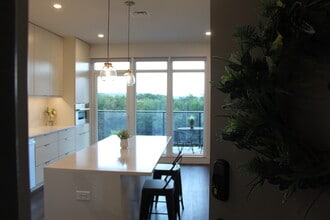 125 Cambrian Way, Unit 616 in Burlington, VT - Building Photo - Building Photo