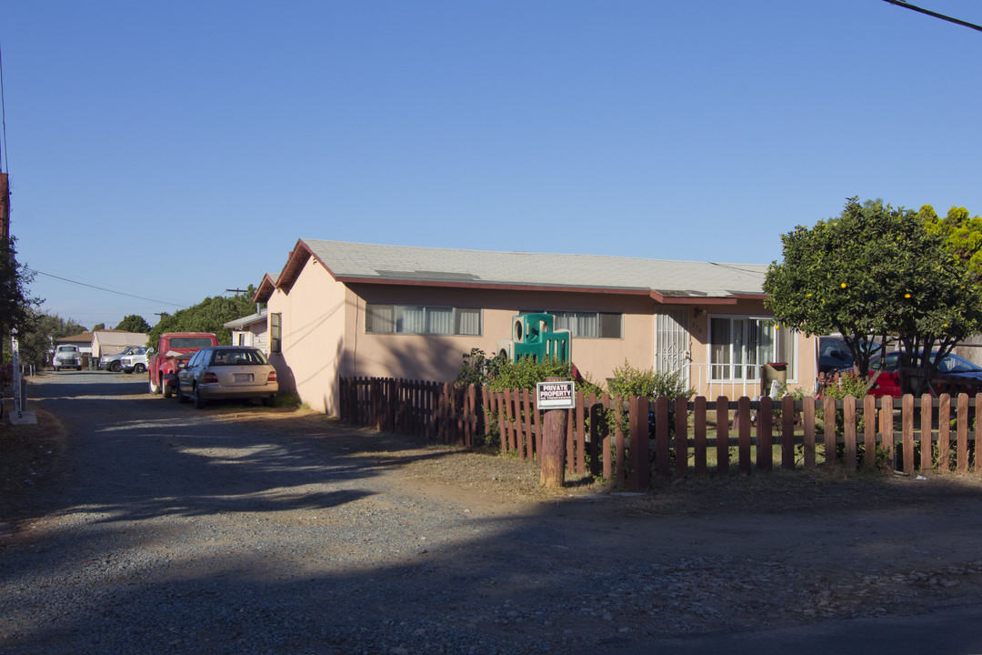 754-760 Anita St in Chula Vista, CA - Building Photo