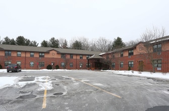 Shenendehowa Village in Clifton Park, NY - Building Photo - Building Photo