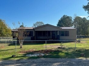 17 Choctaw Rd in Moundville, AL - Building Photo - Building Photo