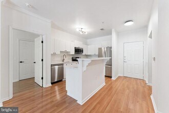 3851 Aristotle Ct in Fairfax, VA - Building Photo - Building Photo
