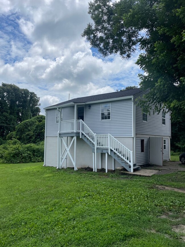 3521 N Glenn Ave in Winston-Salem, NC - Building Photo - Building Photo