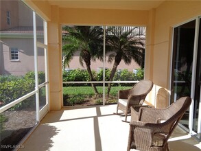 562 Avellino Isles Cir in Naples, FL - Building Photo - Building Photo