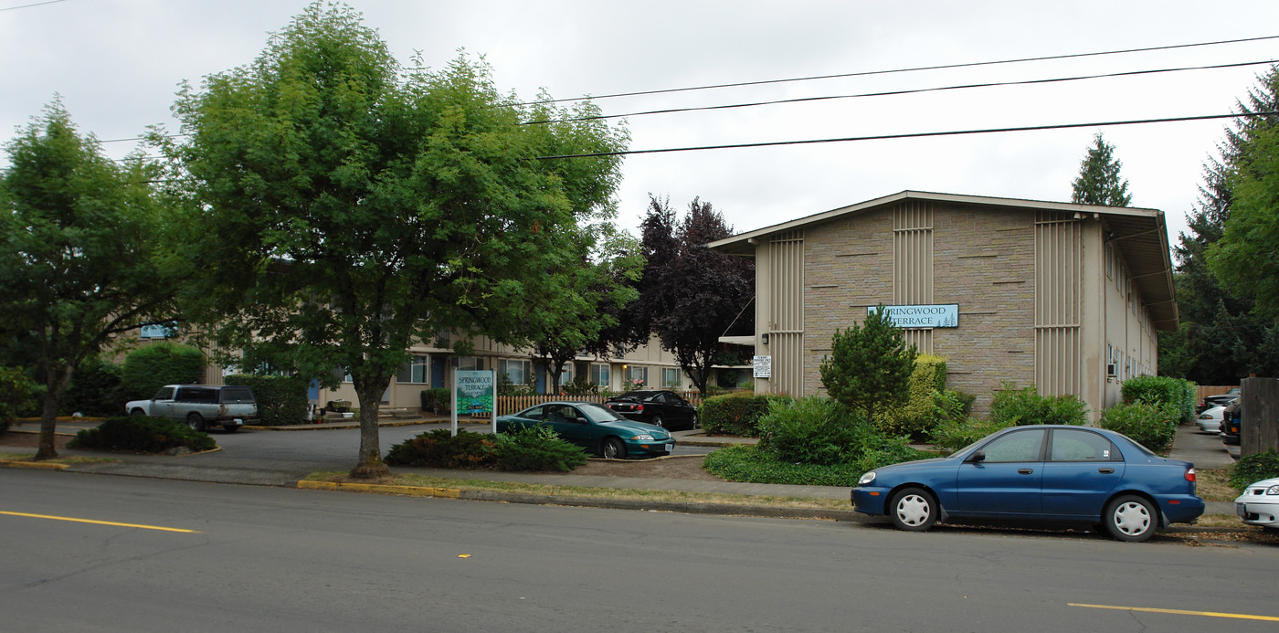 Springwood Terrace Apartments in Springfield, OR - Building Photo