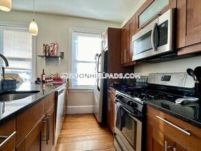 12 Wensley St, Unit 1 in Boston, MA - Building Photo - Building Photo