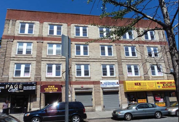 526-528 Central Ave in Newark, NJ - Building Photo