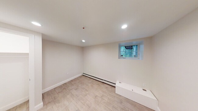 130 Putnam St, Unit 2 in Boston, MA - Building Photo - Building Photo