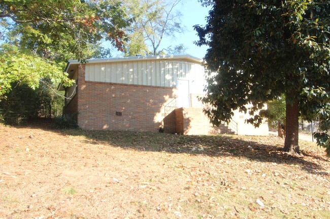 733 Barclay Ln in Birmingham, AL - Building Photo - Building Photo