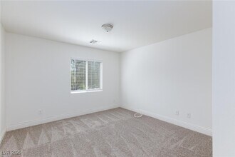 9053 Herring Cove Ave in Las Vegas, NV - Foto de edificio - Building Photo