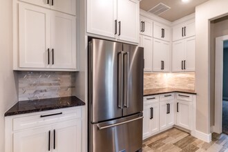 310 Ditto Ave in Arlington, TX - Building Photo - Building Photo